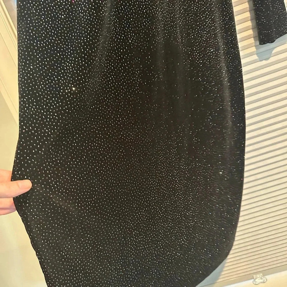 Black velvet formal dress with metallic accents - Picture 4 of 4